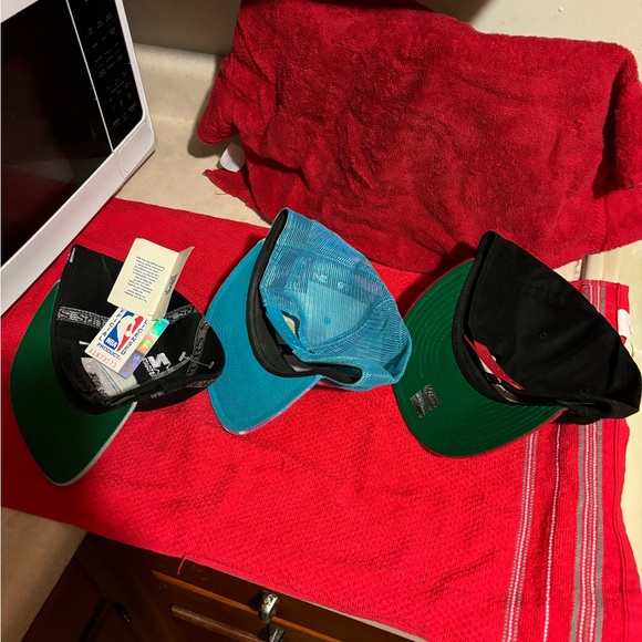 3. NBA snapback hats, NWT or like new these are super nice. - Picture 2 of 4